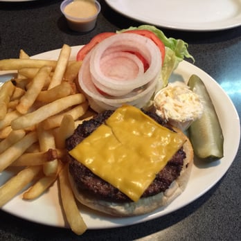The Skyline Diner - California burger - Diners Near Me - Elizabeth, New Jersey The Skyline Diner - California burger - Diners Near Me - Elizabeth, New Jersey