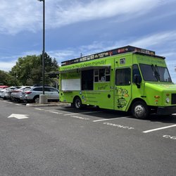 Fatsos Cheketos - The best food truck around!!!