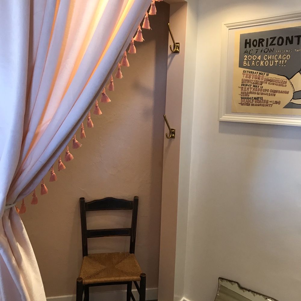 Melody Note Vintage - Even the changing room is stylin' - Used, Vintage & Consignment Near Me - Palm Springs, California