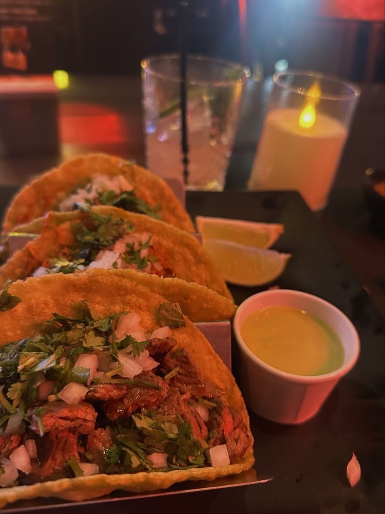 Amor Y Tequila