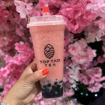 Top Tao Tea - Strawberry Fantasy Smoothie - Bubble Tea Near Me - Chicago, Illinois Top Tao Tea - Strawberry Fantasy Smoothie - Bubble Tea Near Me - Chicago, Illinois