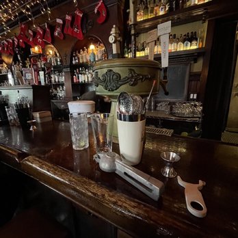 Elixir - Mixology class - Cocktail Bars Near Me - San Francisco, California