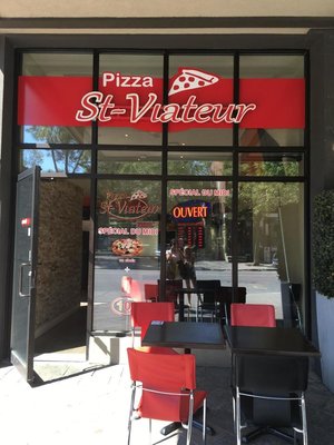 Pizza St-Viateur by null