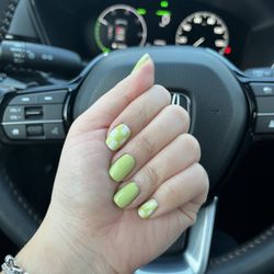 Numi Nails & Spa