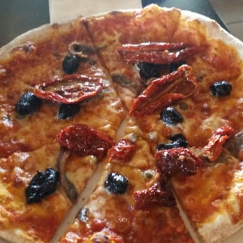 Marcellos Pizzeria - Pizza Near Me - Concord, Ontario