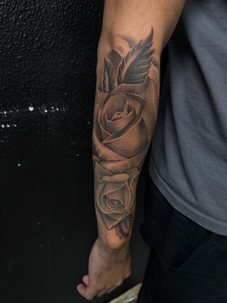 Memory Lane Tattoo Studio Logo