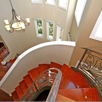 Roya Kianmahd - Compass - SOLD: 2 bedroom Mediterranean Condo in Santa Monica - Real Estate Agents Near Me - Los Angeles, California Roya Kianmahd - Compass - SOLD: 2 bedroom Mediterranean Condo in Santa Monica - Real Estate Agents Near Me - Los Angeles, California