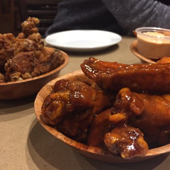 Duff's Famous Wings - Hot honey garlic - Chicken Wings Near Me - Toronto, Ontario