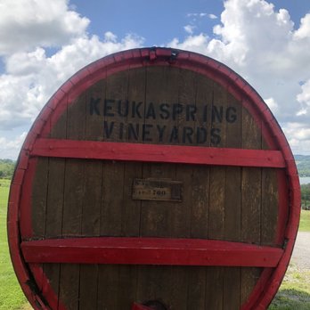 Keuka Spring Vineyards - Wineries Near Me - Penn Yan, New York Keuka Spring Vineyards - Wineries Near Me - Penn Yan, New York