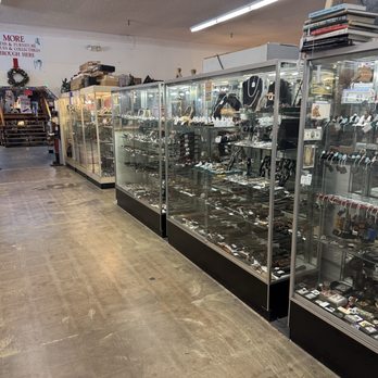 22nd Street Antique Mall - Antiques Near Me - Tucson, Arizona