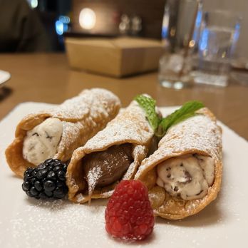 Cascata Italian Cuisine - Cannoli - Italian Near Me - Sioux Falls, South Dakota