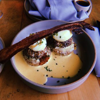 Yardbird - Crab Cake Benedict - Southern Near Me - Los Angeles, California Yardbird - Crab Cake Benedict - Southern Near Me - Los Angeles, California
