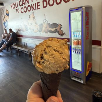 Cookie Dough Creations - Coffee ice cream - Ice Cream & Frozen Yogurt Near Me - Naperville, Illinois