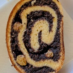 Red Rock Deli - Poppy seed roll