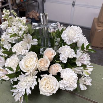 Williams Flower & Gift - sympathy bouquet with crystal cross - Florists Near Me - Hillsboro, Oregon Williams Flower & Gift - sympathy bouquet with crystal cross - Florists Near Me - Hillsboro, Oregon