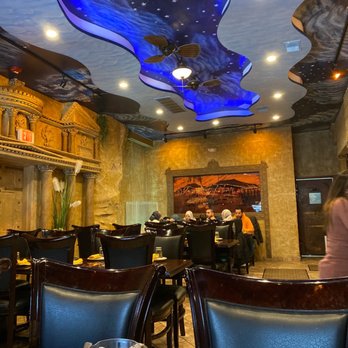 Al Bawadi Grill - the interior of a restaurant - Middle Eastern Near Me - Niles, Illinois