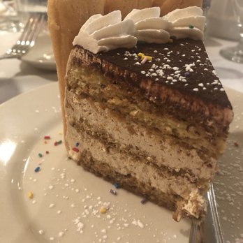 Alba's Pizzeria & Restaurant - Tiramisu cake - Pizza Near Me - Jamaica, New York