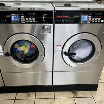 World O' Suds Coin Laundry - Laundry machine - Laundromat Near Me - Apopka, Florida