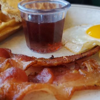 Peter's Cafe - Eggs with bacon and waffles - American Near Me - Millbrae, California