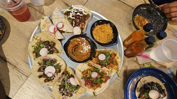 Hot Taco Street Taqueria by null