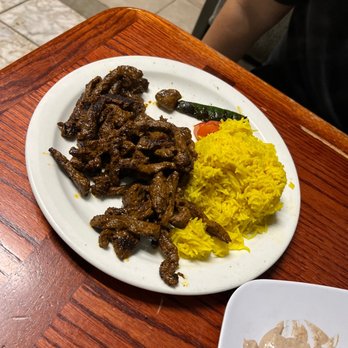 Hummus House - Beef Shawarma Entre - Mediterranean Near Me - Hawthorne, California Hummus House - Beef Shawarma Entre - Mediterranean Near Me - Hawthorne, California