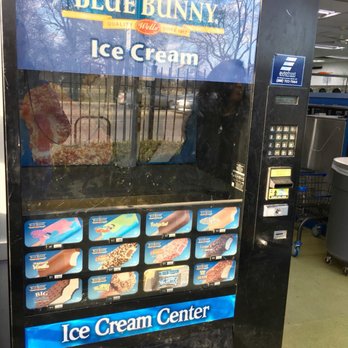 Aqua Clean Laundry - Ice cream - Laundromat Near Me - Chicago, Illinois Aqua Clean Laundry - Ice cream - Laundromat Near Me - Chicago, Illinois