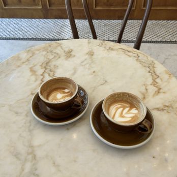 Avva Coffee - Flat whites - Coffee & Tea Near Me - Beverly Hills, California