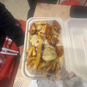Dave's Hot Chicken - Chicken Shop Near Me - Willow Grove, Pennsylvania