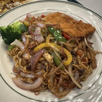Sing Choi Kee - Comfort Food Near Me - West Nyack, New York Sing Choi Kee - Comfort Food Near Me - West Nyack, New York