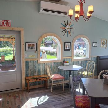 Siskowit Farmhouse - Burgers Near Me - Cornucopia, Wisconsin