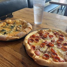 Super Pepperoni Old Chicago (stuffed crust)