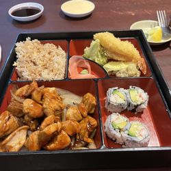Saki - Chicken  Sushi Regular