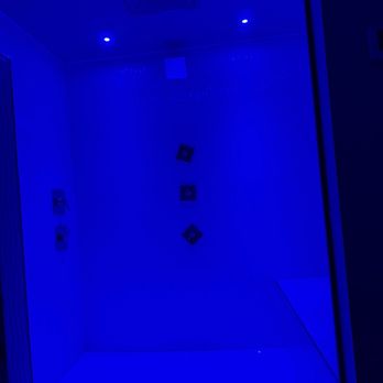 Imperial Suites - Rainfall shower - Vacation Rentals Near Me - Jackson, Mississippi