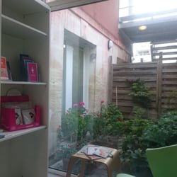 Exalab St Louis - Exalab Saint Louis avec petit jardinet.