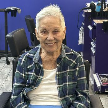 Bravo Salon Mililani - My beautiful mom. - Hair Salons Near Me - Mililani, Hawaii Bravo Salon Mililani - My beautiful mom. - Hair Salons Near Me - Mililani, Hawaii