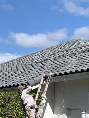 Sals Roofing Repairs Logo