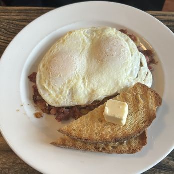 Way Station Brew - Corned beef hash - Cafes Near Me - Berkeley, California