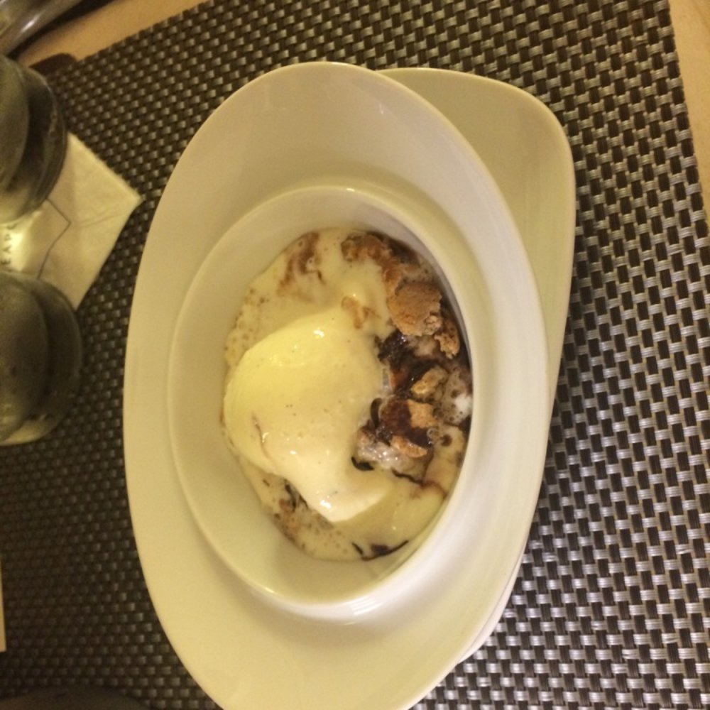 Seaport - S'mores on the crock for $9 - Hotels Near Me - Boston, Massachusetts Seaport - S'mores on the crock for $9 - Hotels Near Me - Boston, Massachusetts