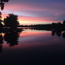 Curve Lake