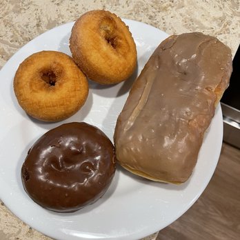 Hill Street Donut House - Donuts Near Me - Oceanside, California