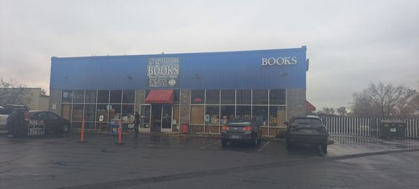 Grassroots Books by null