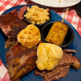 Bennett's Pit Bar-B-Que - Texan Sampler - Barbeque Near Me - Pigeon Forge, Tennessee