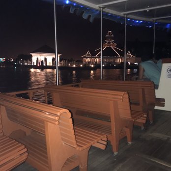 Narcoossee's - Boat to Grand Floridian - New American Near Me - Lake Buena Vista, Florida Narcoossee's - Boat to Grand Floridian - New American Near Me - Lake Buena Vista, Florida