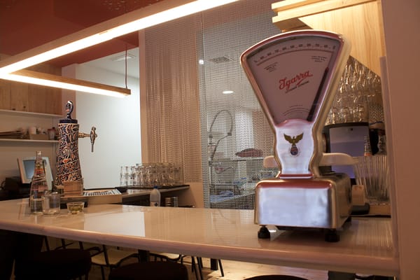 Bar Tonyina by null