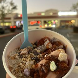 Carlitos Frozen Yogurt - Frozen Yogurt with toppings