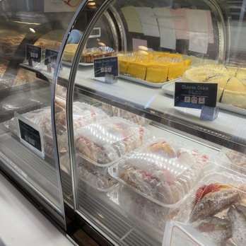 Cream Pan - Bakeries Near Me - Tustin, California