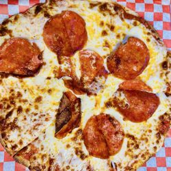 Caffe D’arte SeaTac International Airport - Pepperoni pizza