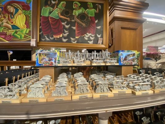 Balikbayan Handicrafts by null