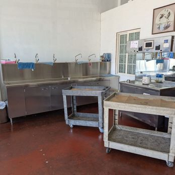 Luong Hao Drinking Water - Water station and alkaline water available - Water Stores Near Me - Alhambra, California Luong Hao Drinking Water - Water station and alkaline water available - Water Stores Near Me - Alhambra, California
