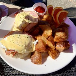 Eggs Benedict